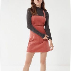 Courdory Pink Fitted Dress
